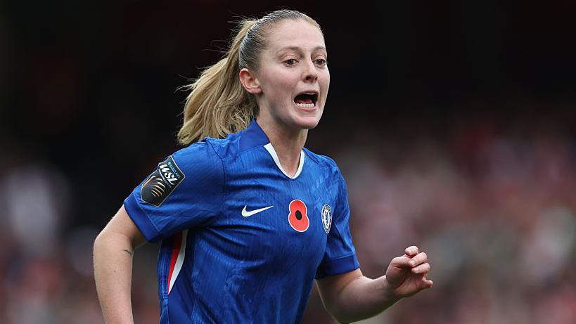 لزوم توجه نهادهای مدیریتی فوتبال به آسیب‌های ACL در بازیکنان زن